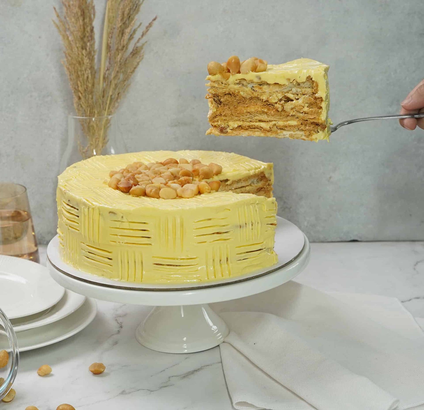 Macadamia Sans Rival